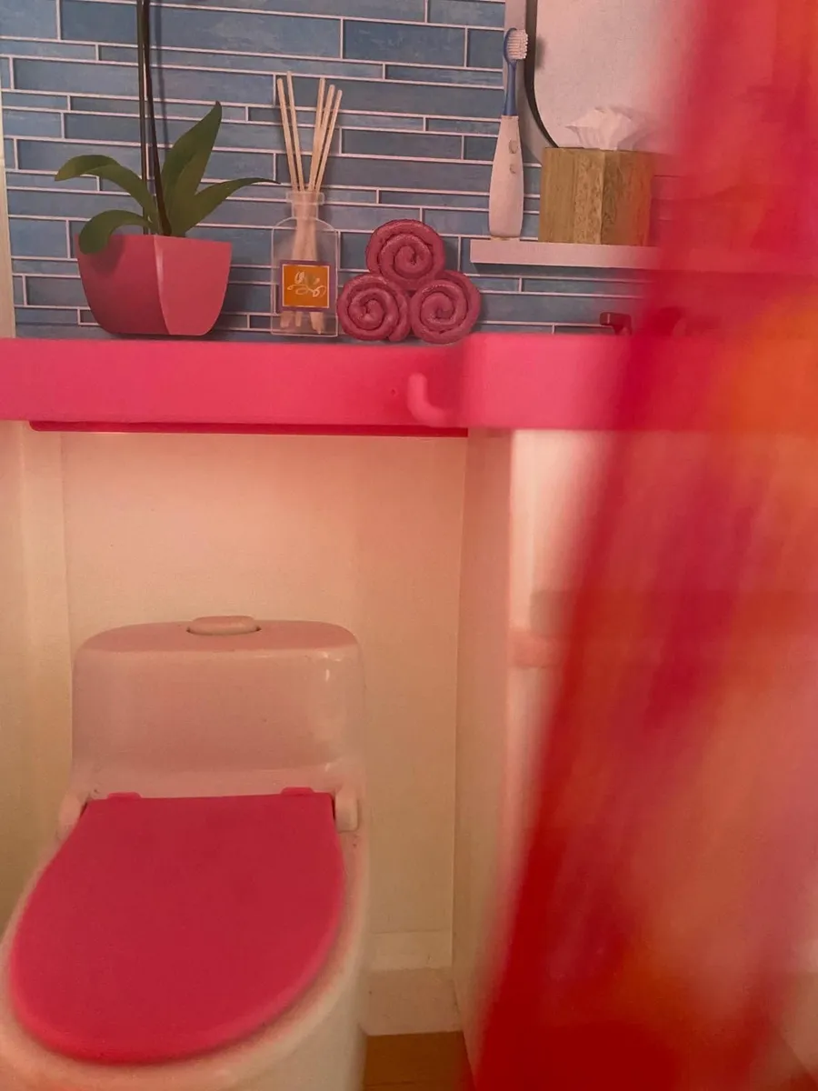 Barbie doll house - Image 3