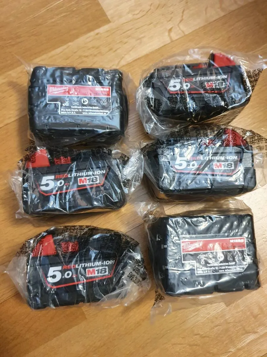 Milwaukee M18B5 5.0Ah Batteries - Image 3