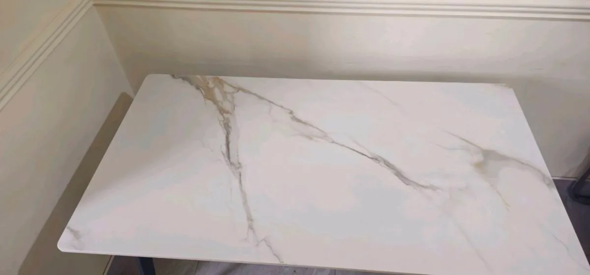 Glass top marble effect dining table - Image 1