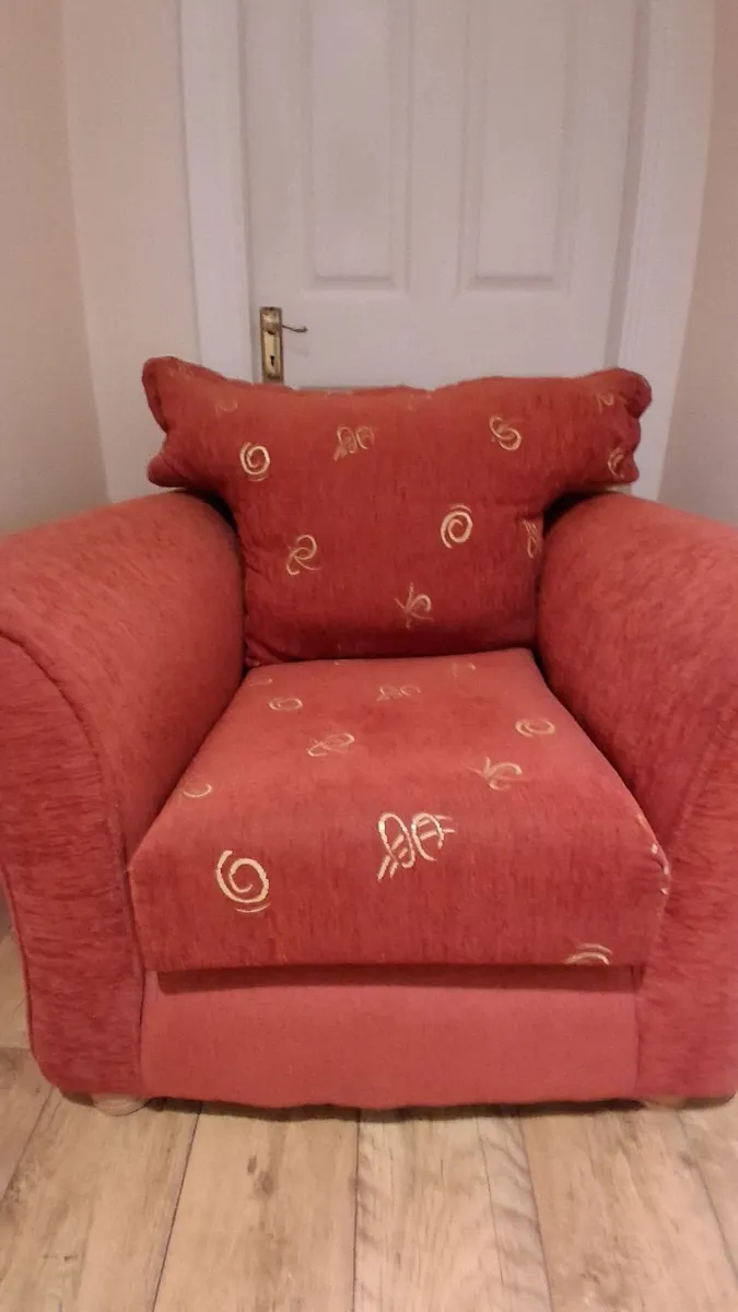 Two fabric armchairs - Image 2