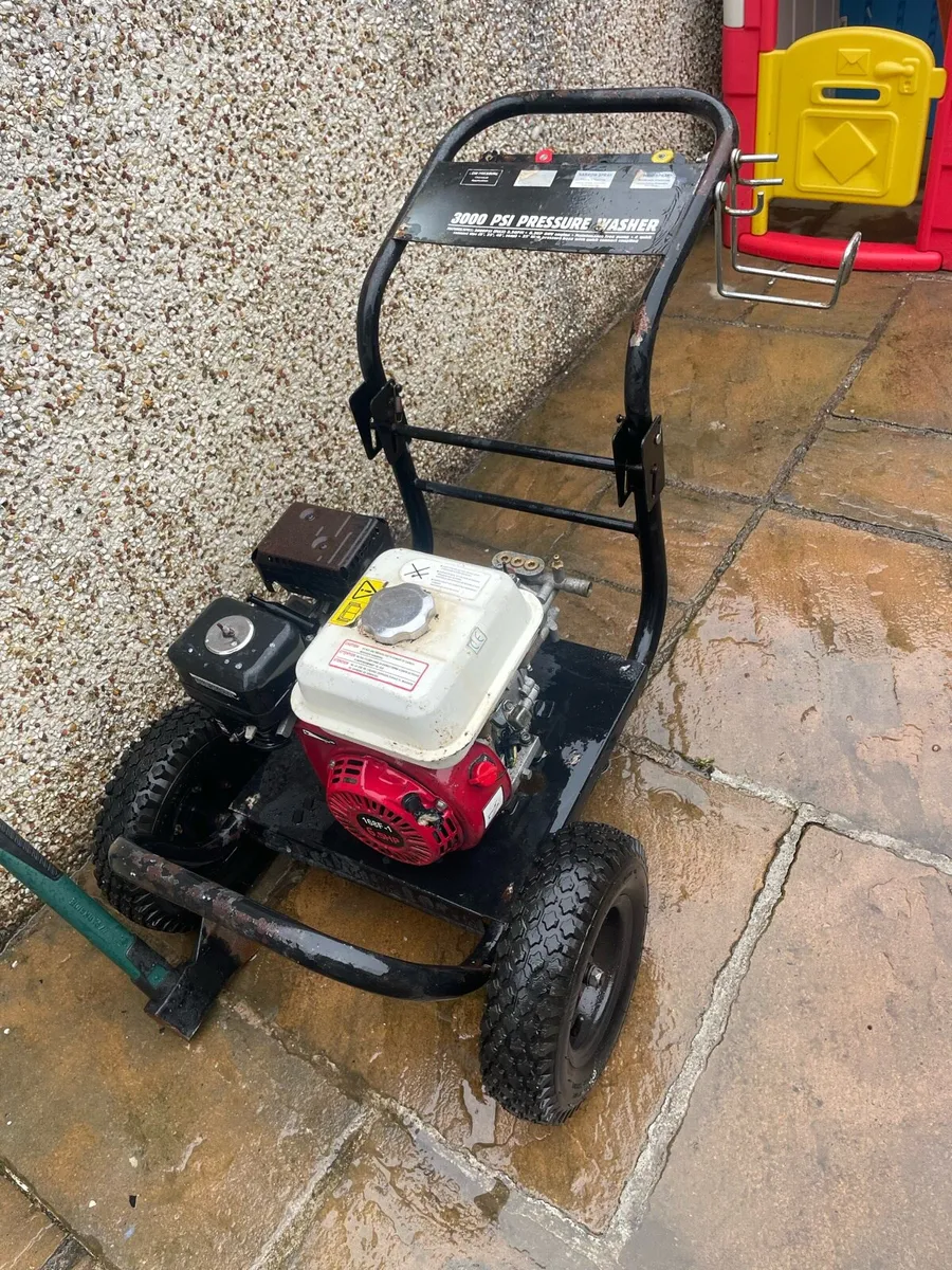 Petrol Pressure Washer 3000 Psi - Image 2