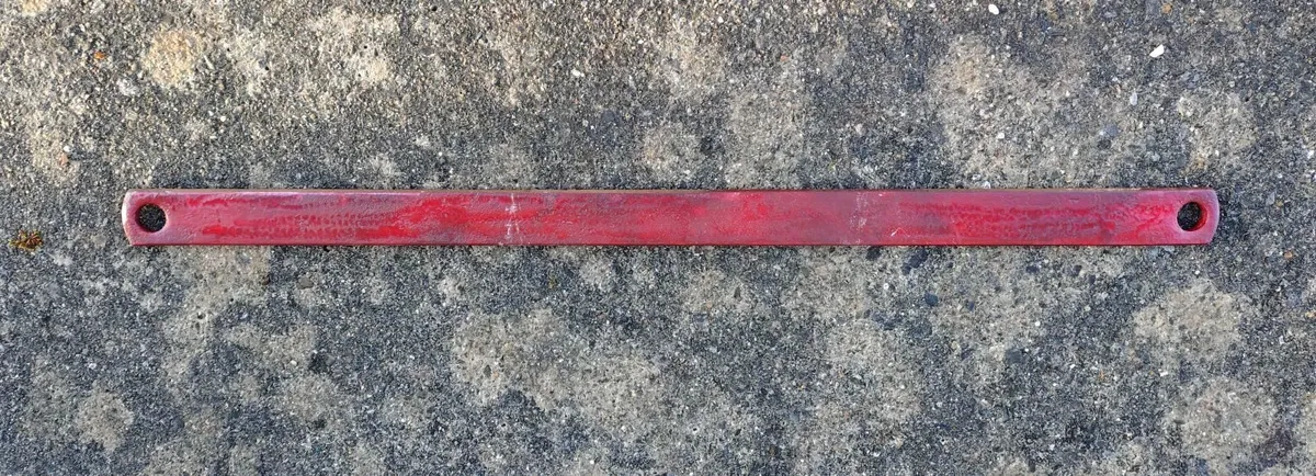 STABILISING BAR FOR A TRACTOR (USED). - Image 1