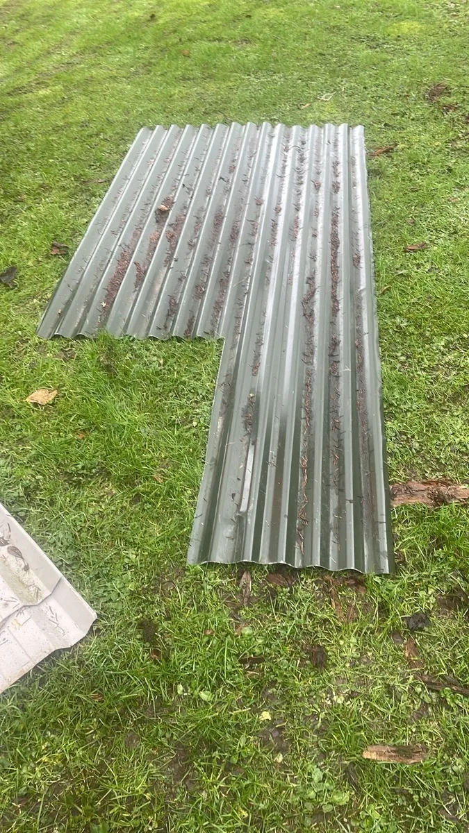 Corrugated metal sheets - Image 3