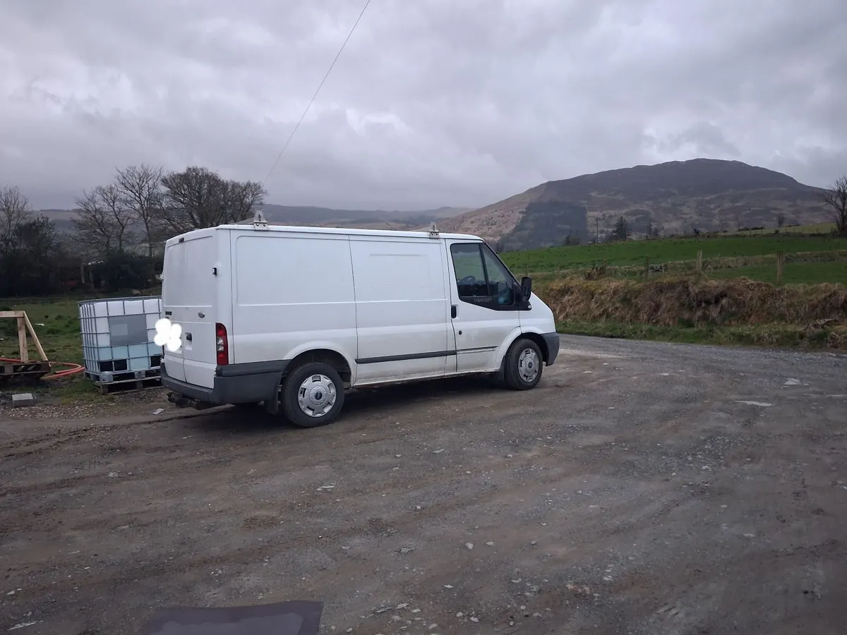 Ford Transit 2010 - Image 1