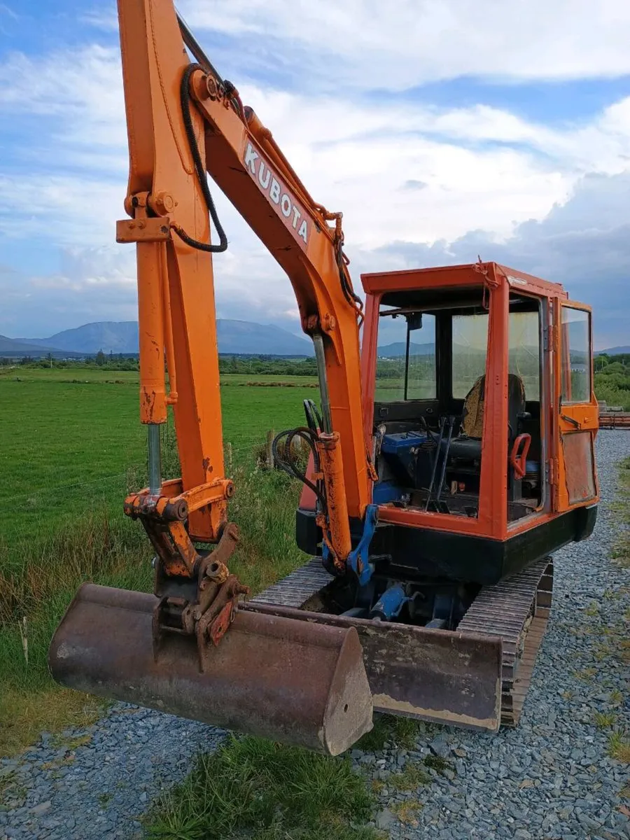 Kubota KH101 Mini Digger 3.5T - Image 1