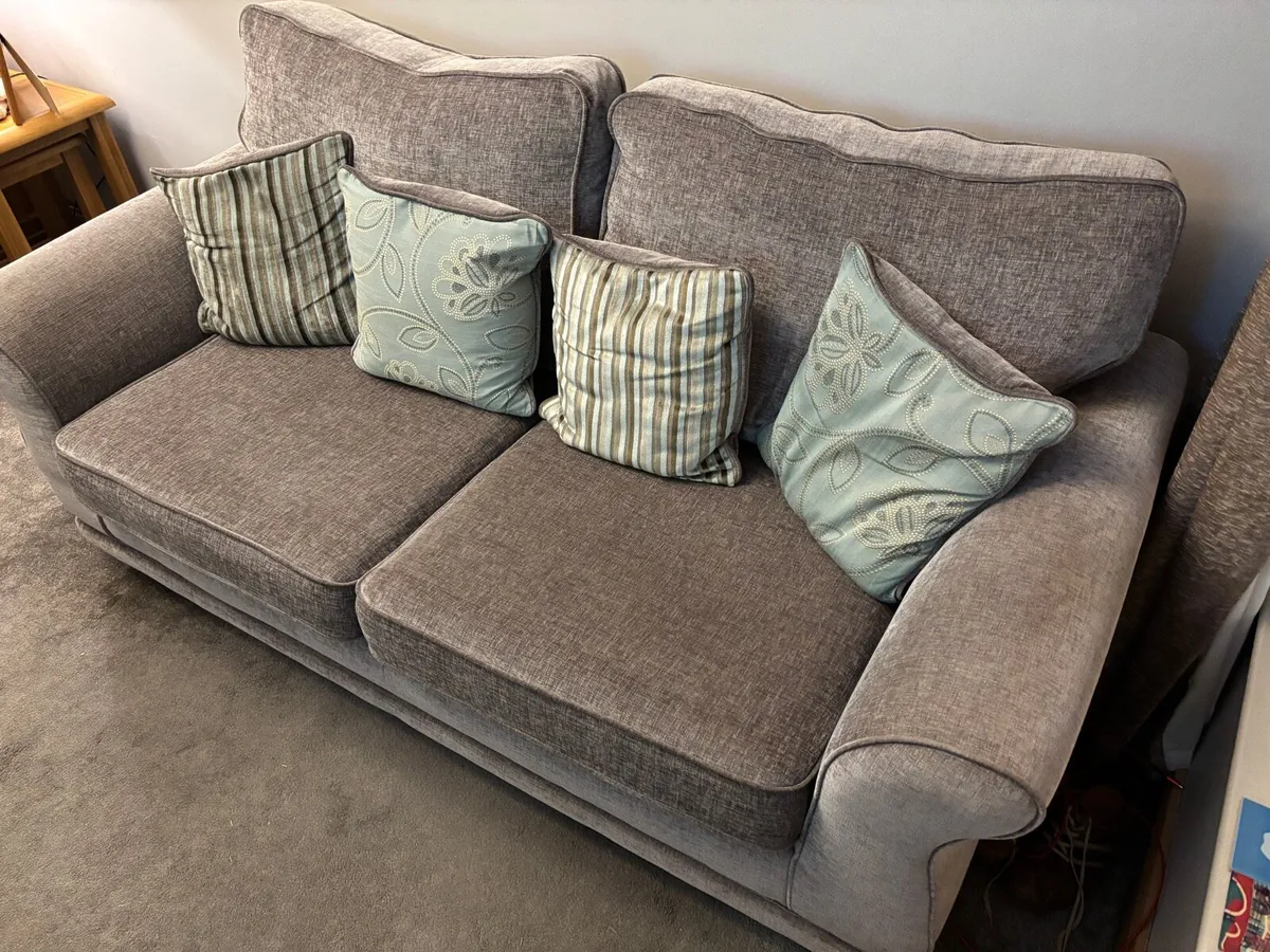 3 Seater Couch - Image 3