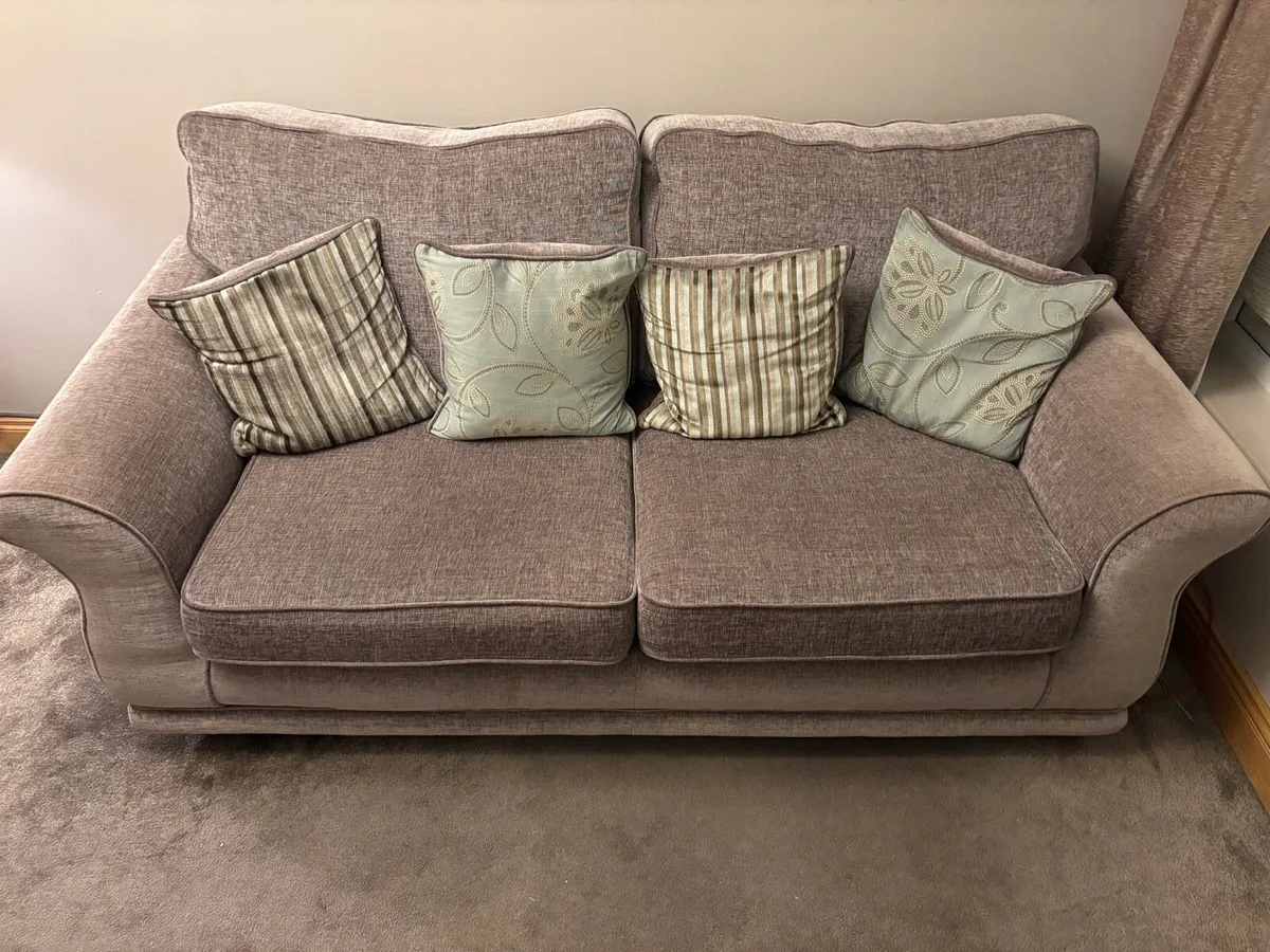 3 Seater Couch - Image 1