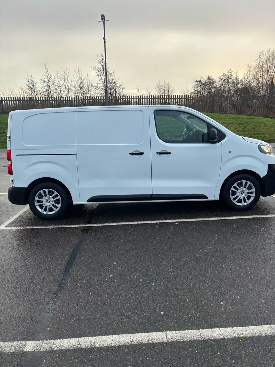Peugeot Expert Pro *NO VAT* - Image 2