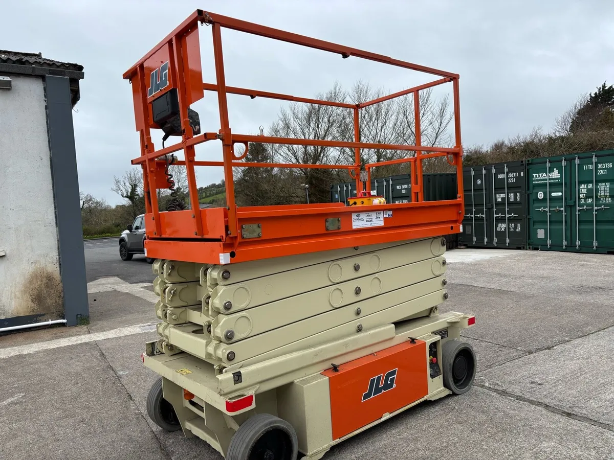 Scissors Hoist - Image 2