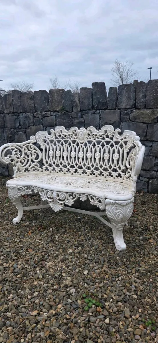 Garden  bench  solid  cast  iron  very  very  heav - Image 3