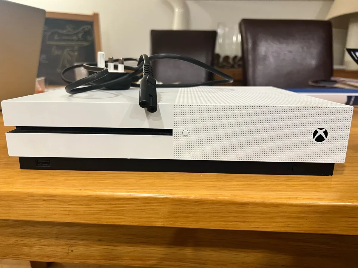 X box one s - Image 1