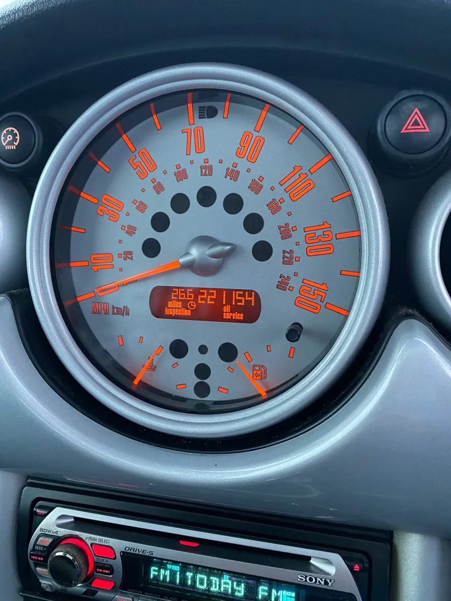 Mini Cooper 2004 - Image 3