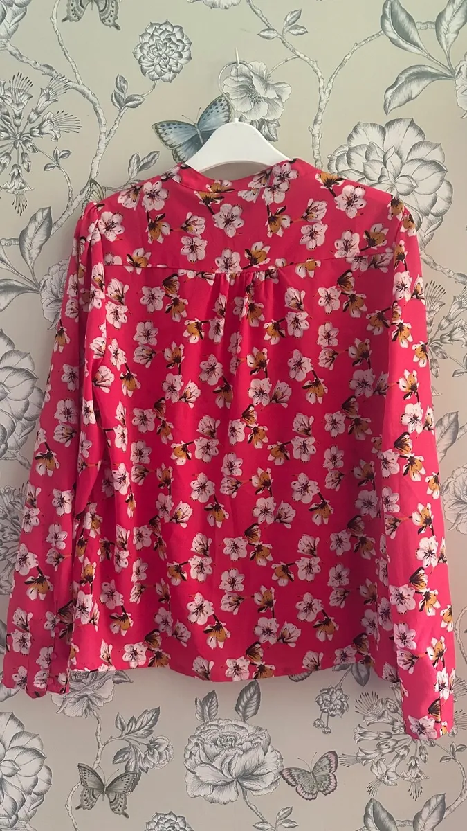 Women’s top 12 - Image 3