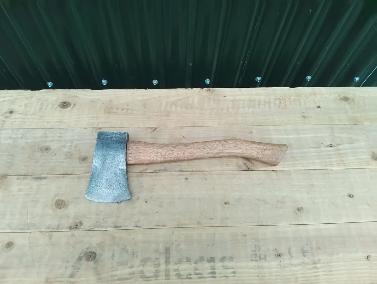 Axe - Image 3