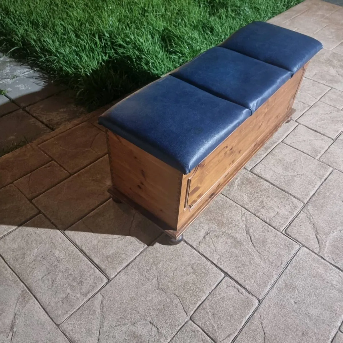 Pine Toy Blanket Box FREE - Image 2