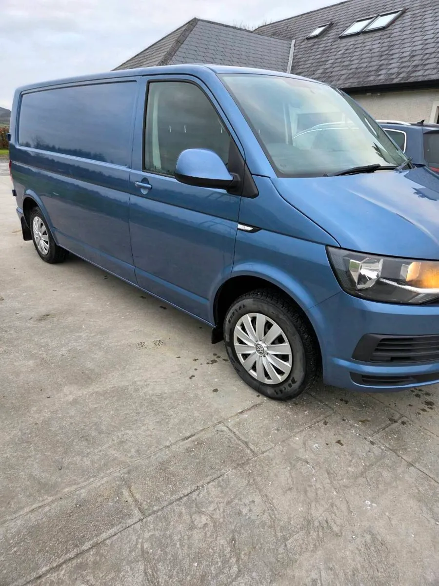 Volkswagen transporter - Image 4