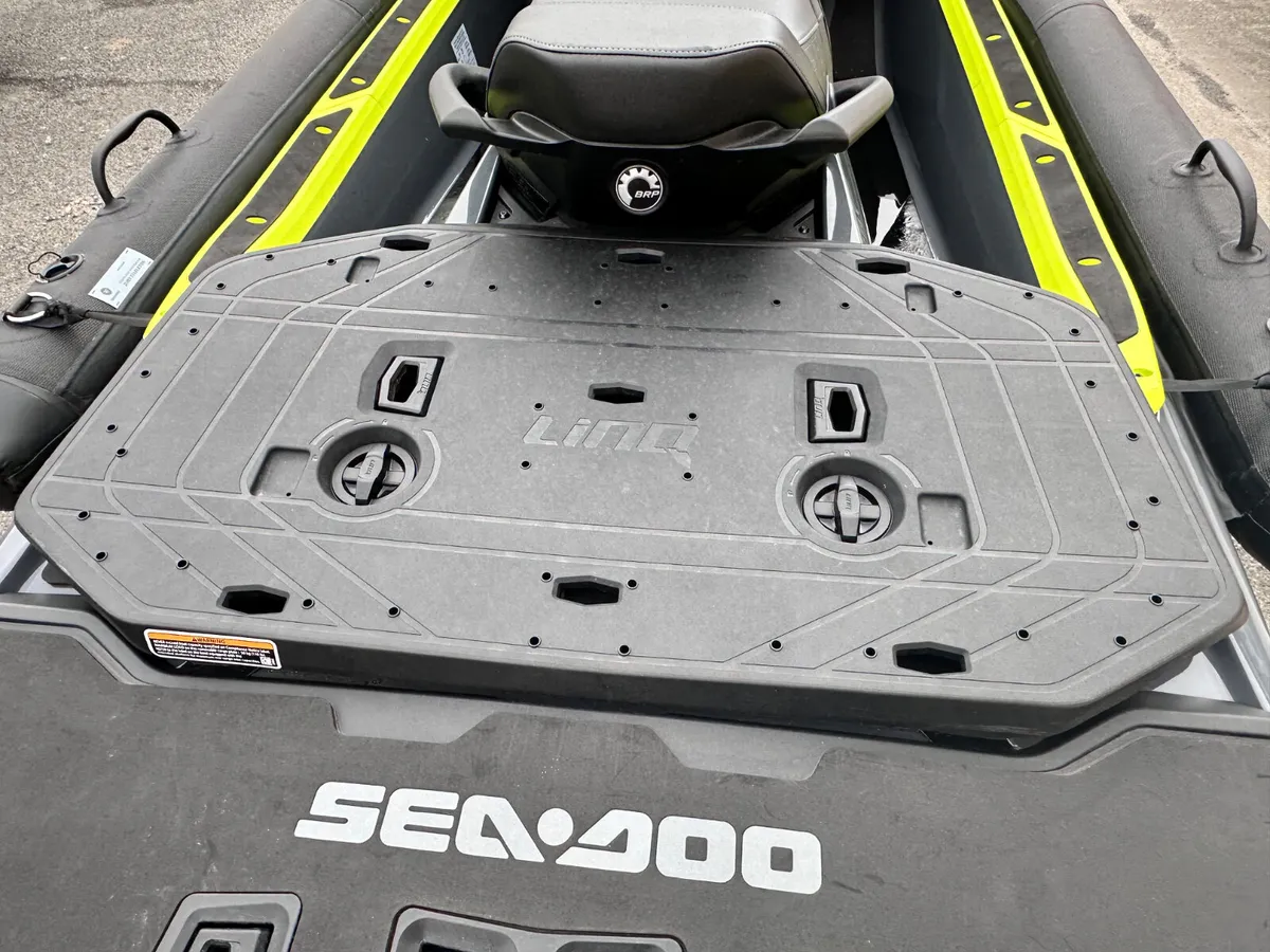 2022 Seadoo Explorer Pro only 29hrs - Image 4