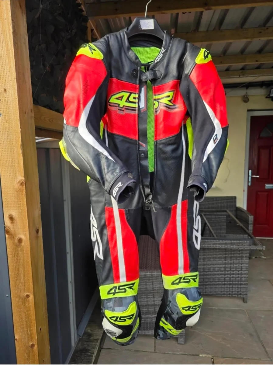 4SR Airbag Ready Suit Size 42 - Image 1