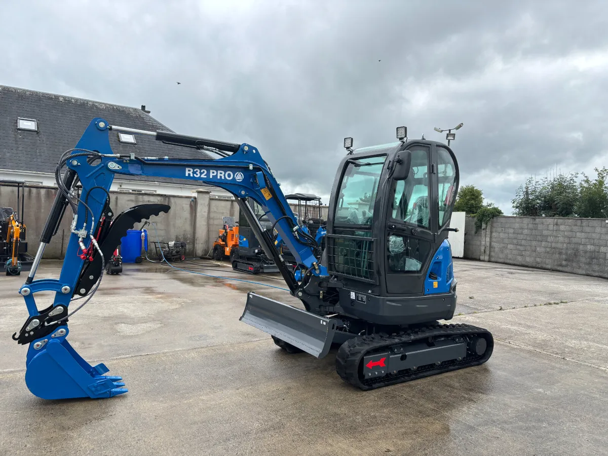 Rippa R32 Pro... 3.2 Ton Excavator... - Image 1