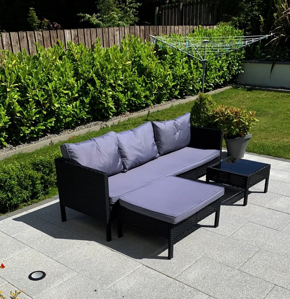 Outdoor furniture - Image 4