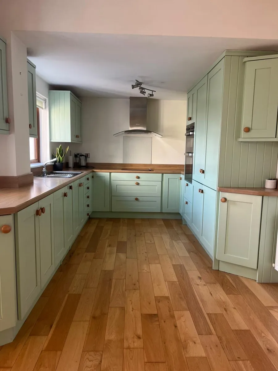 Full Shaker Kitchen - Image 2