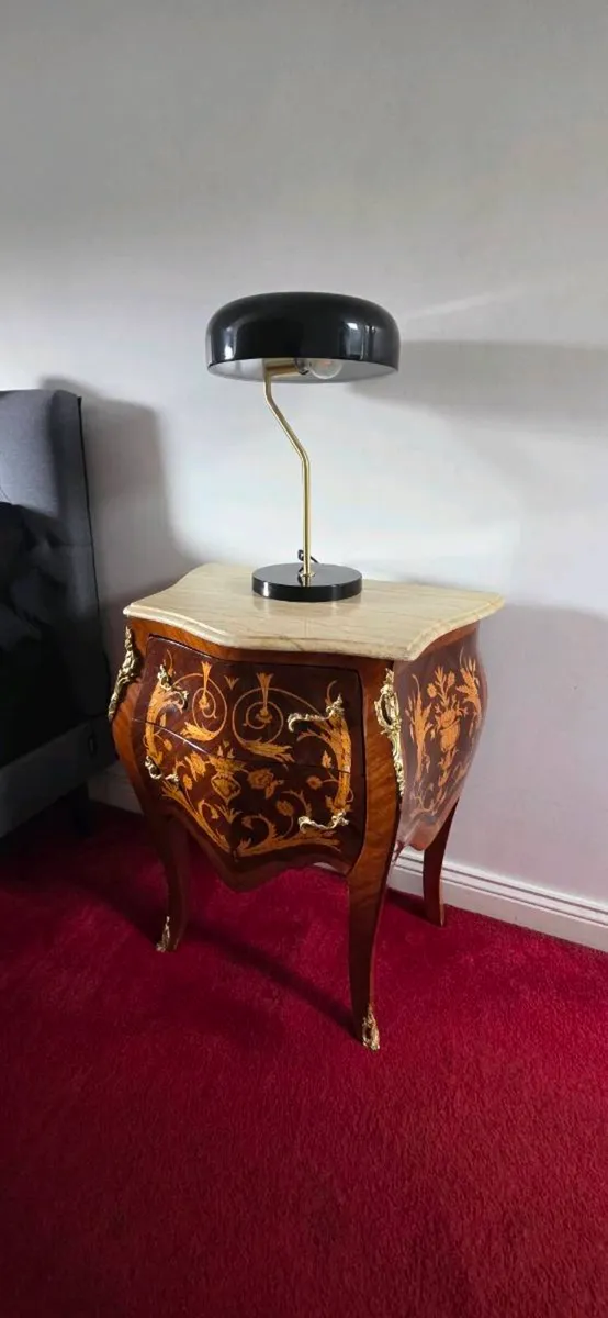 Elegant pair of Nightstands - bedside lockers - Image 2