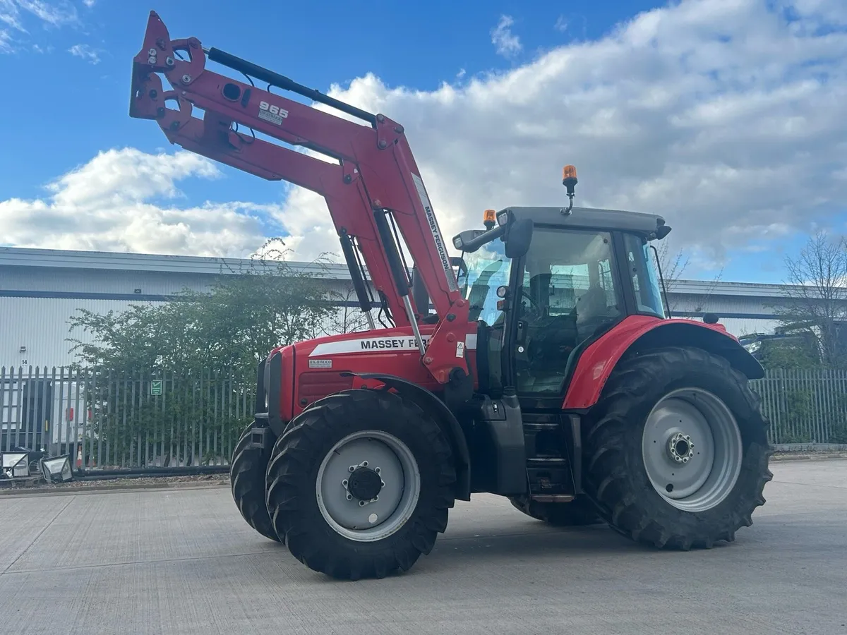 Massey Ferguson 6465 Dyna 6 - Image 2