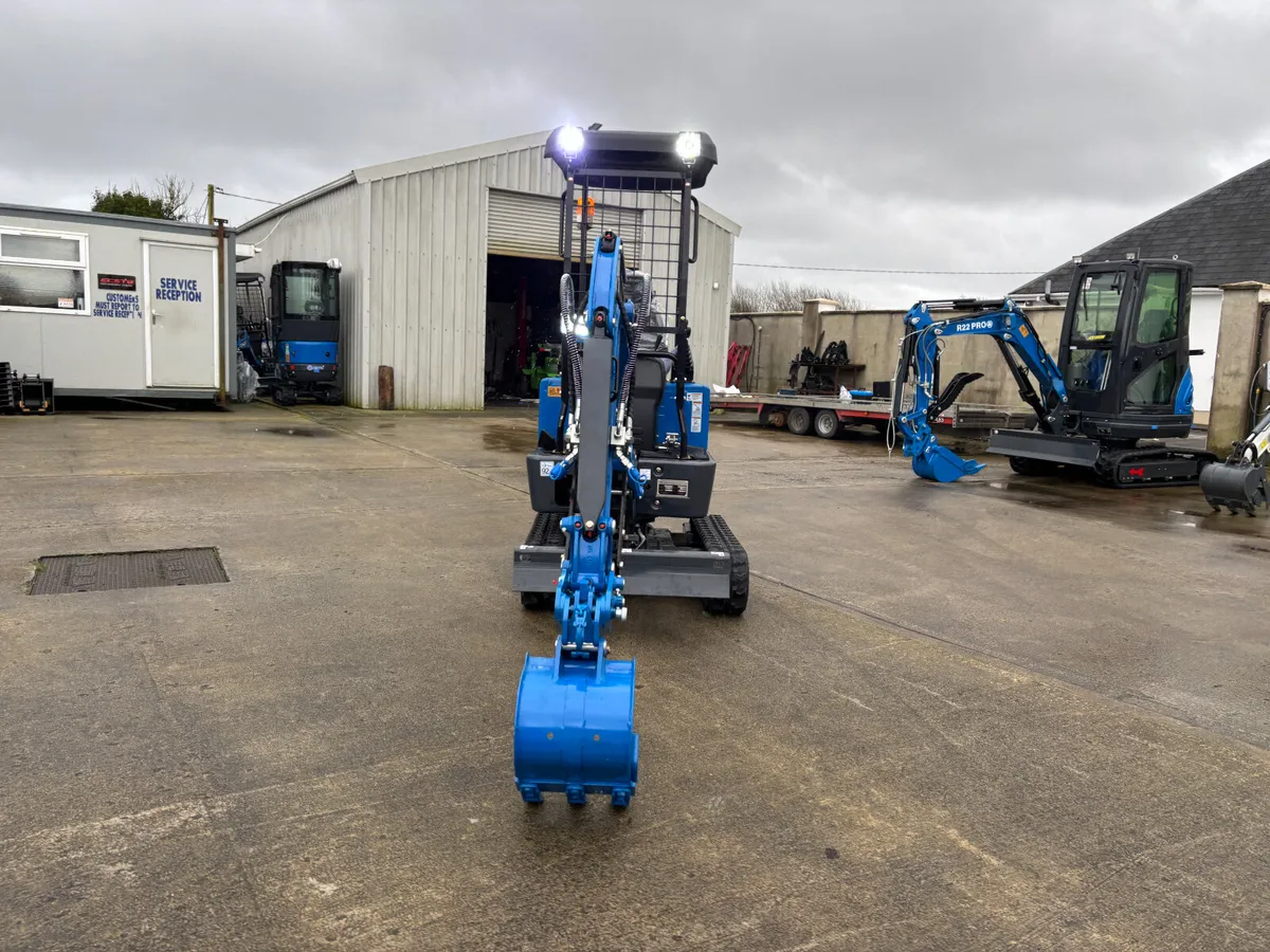 New Model Rippa R10-6 Mini Excavator - Image 4