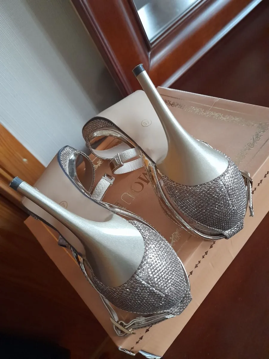 Ladies heels - Image 4