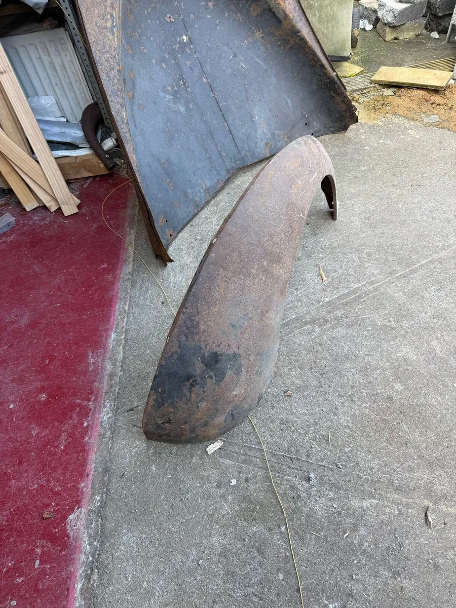 Morris minor body panels - Image 1