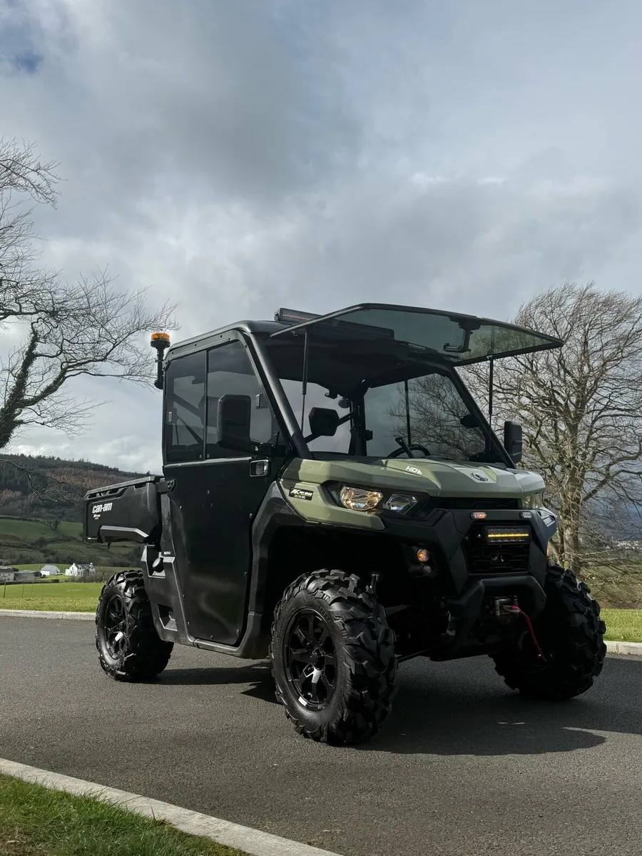 2021 Can am Traxter HD8 gator utv - Image 2