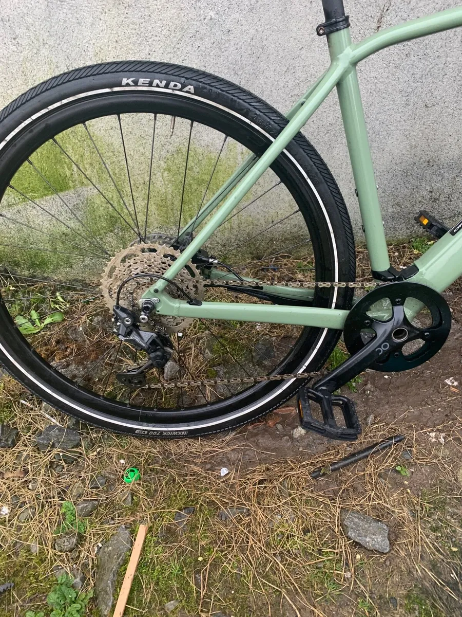 Orbea Vibe H30 E-Bike - Image 2