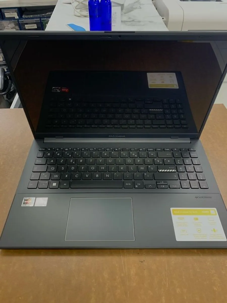 Asus Vivobook - Image 4