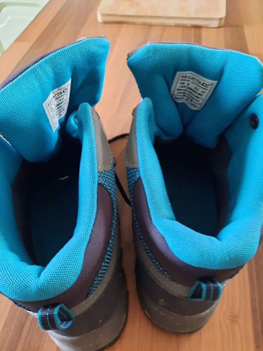 Hiking boots - Image 3