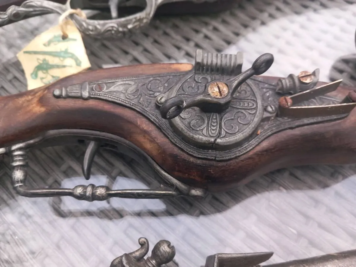 5 replica muskets, D18 post 7e - Image 4