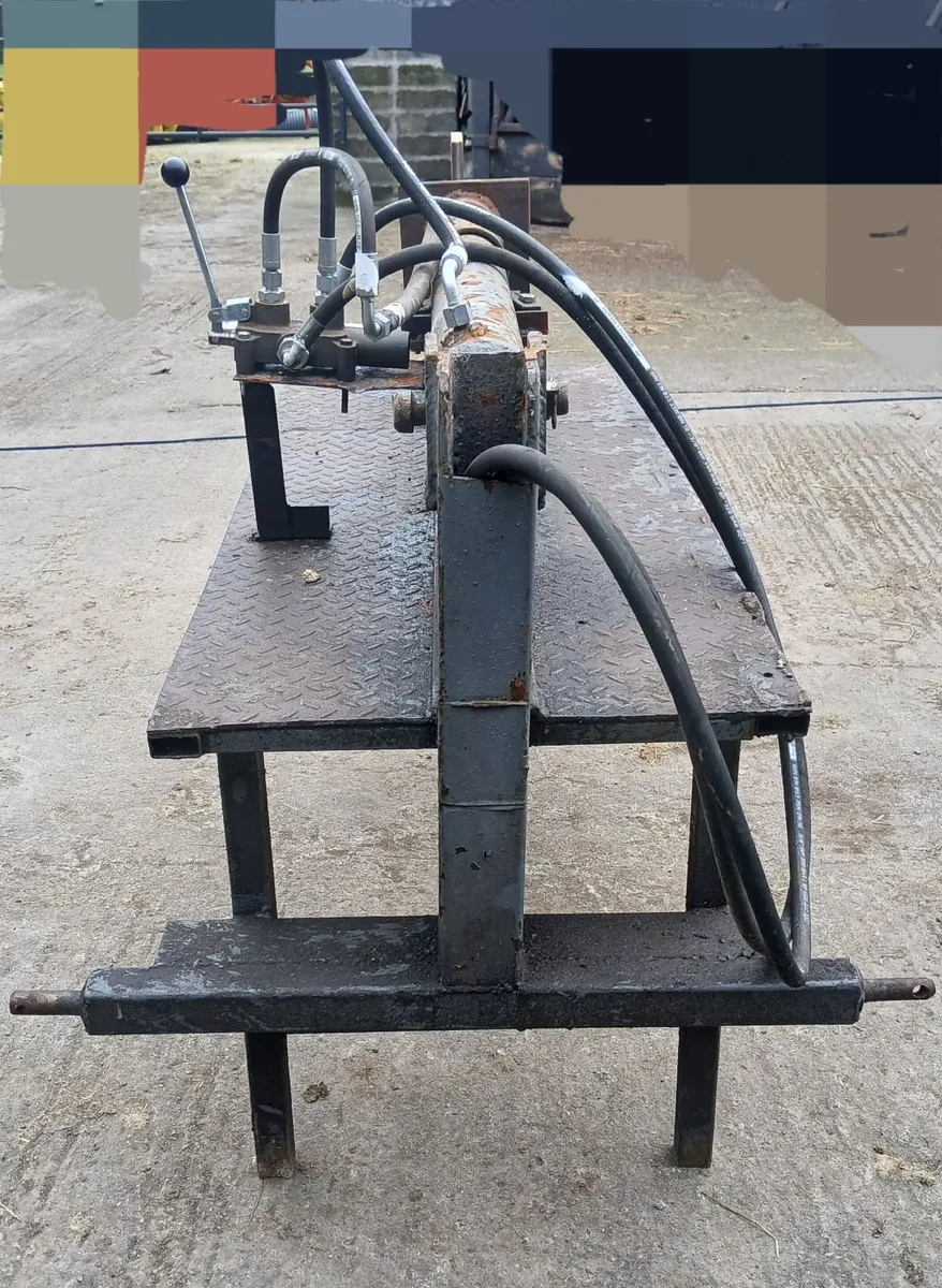 Tractor log splitter - Image 2