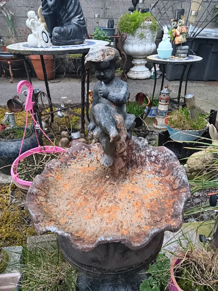 Cast iron bird bath - Image 2