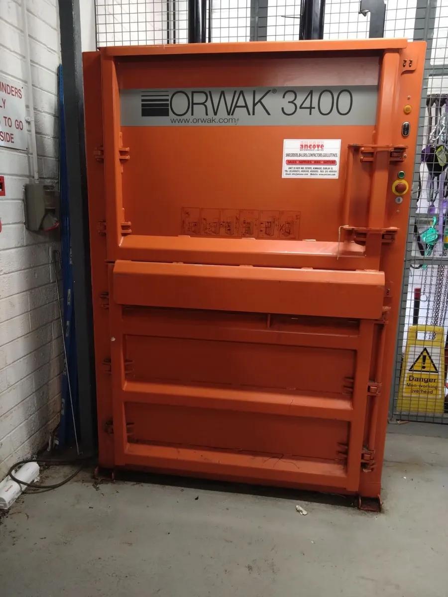 Industrial cardboard baler - Image 3