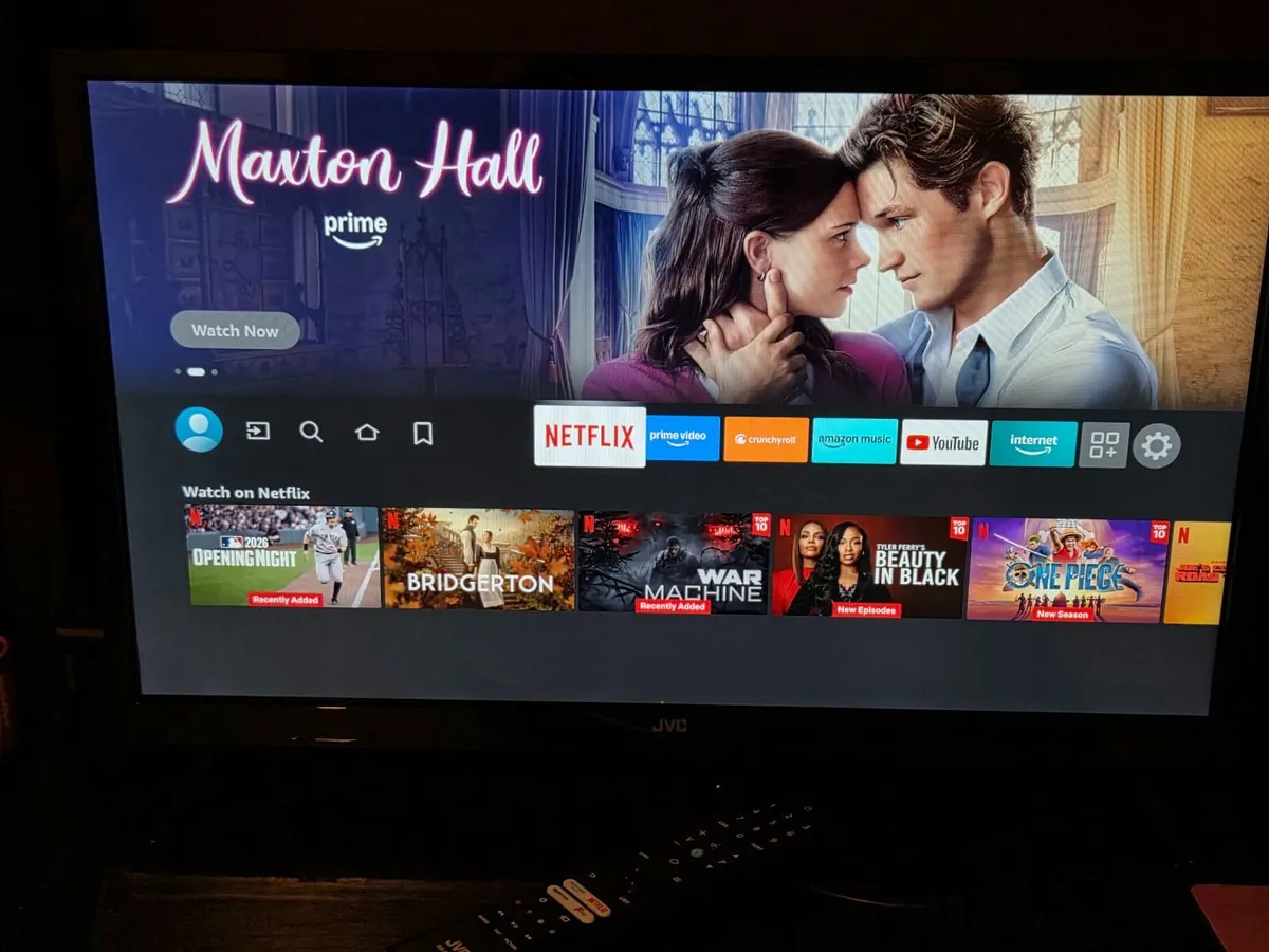 TV JVC 24 inch Smart - Image 2