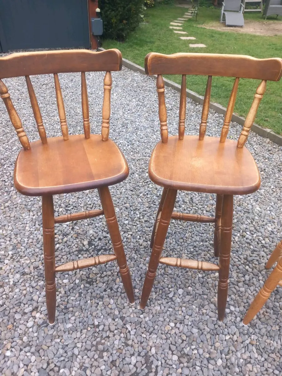 3 wooden bar stools, kitchen stools. D18 - Image 2