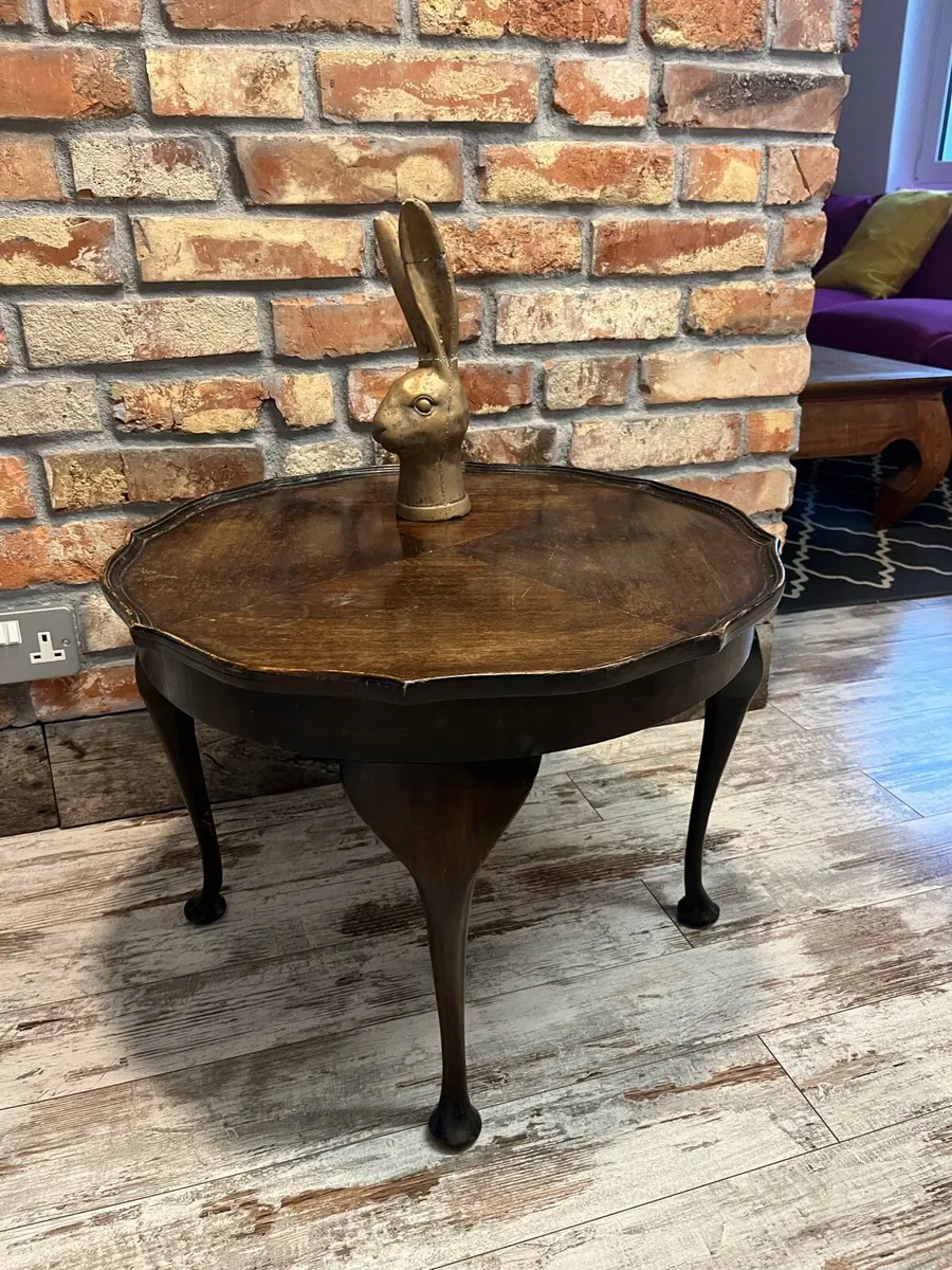 Vintage table - Image 1