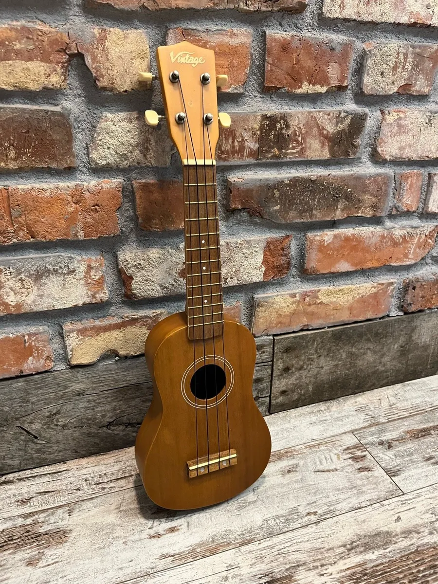 Ukulele - Image 1