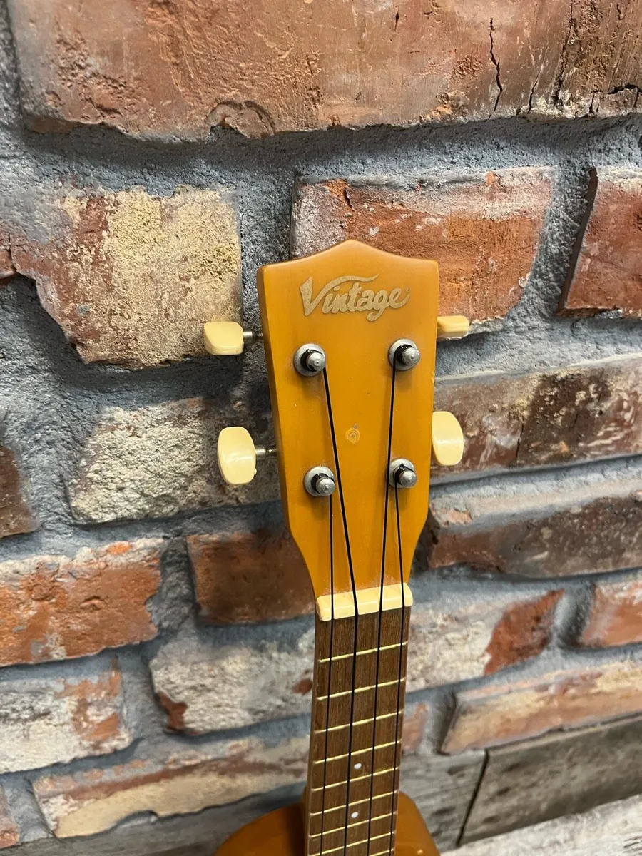 Ukulele - Image 2