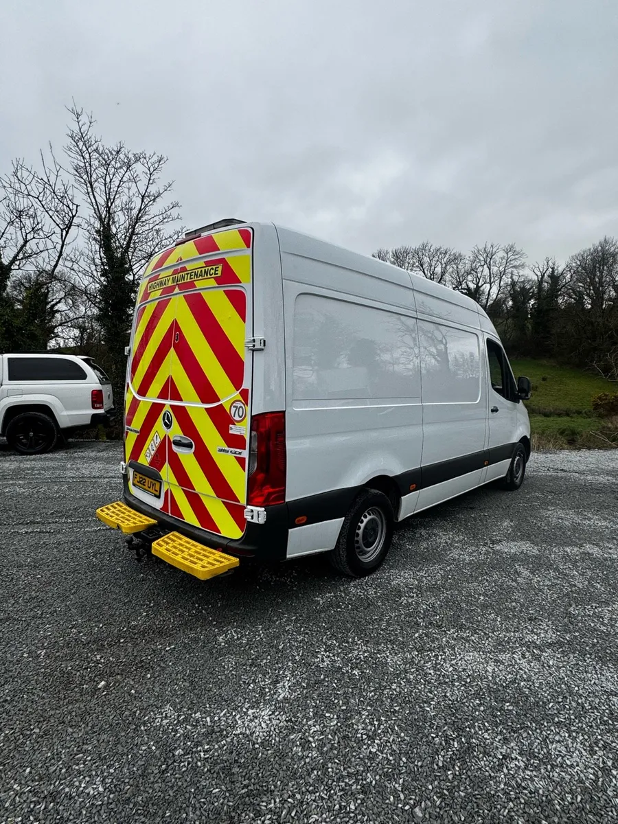 2022 MERCEDES SPRINTER MWB 7 TON TRAIN WEIGHT - Image 3