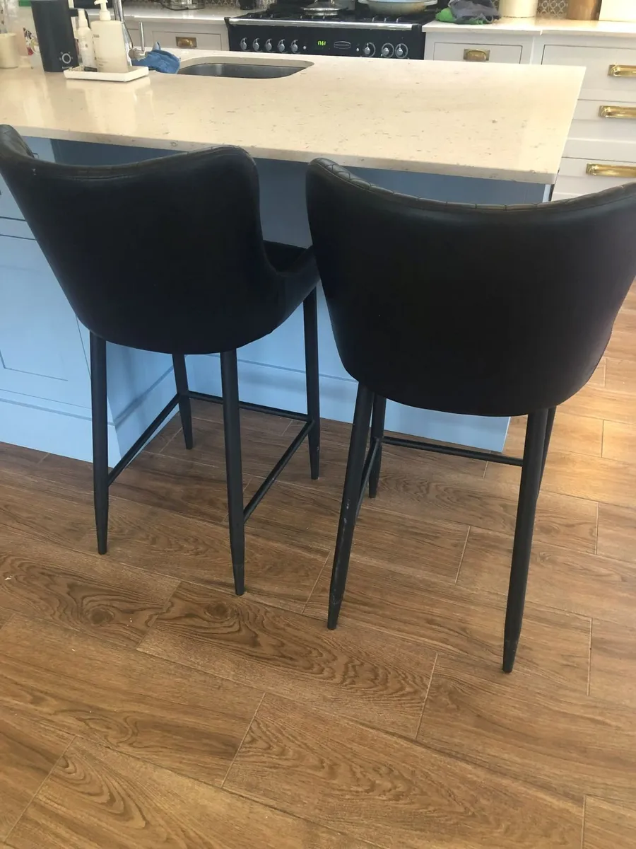 High back quilted Navy Stools x 2. - Image 2