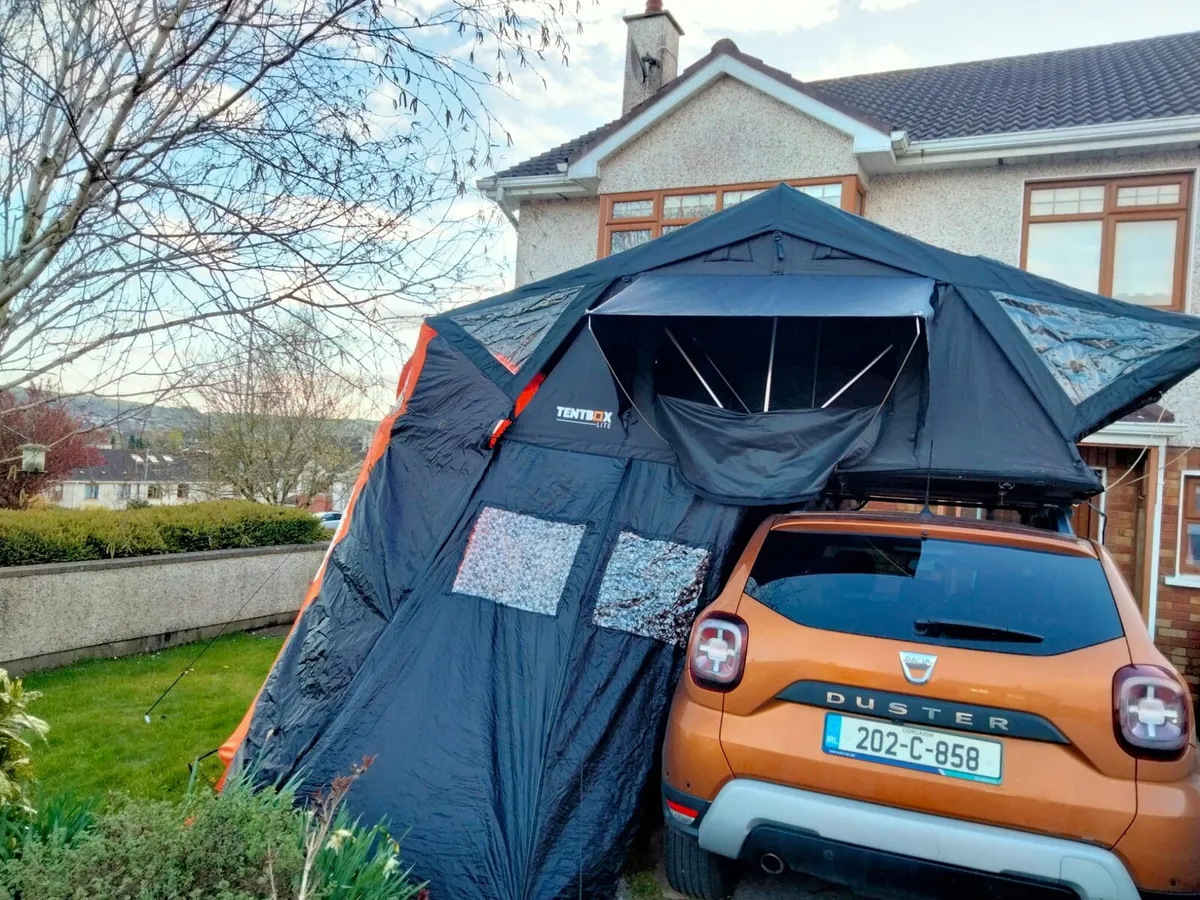 Tentbox car tent with extra extension - Image 1