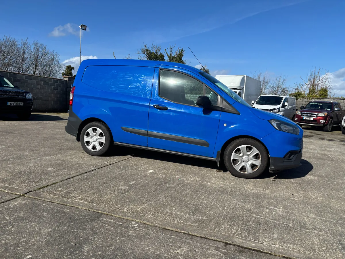 Ford Transit Courier... Trend Model... - Image 4