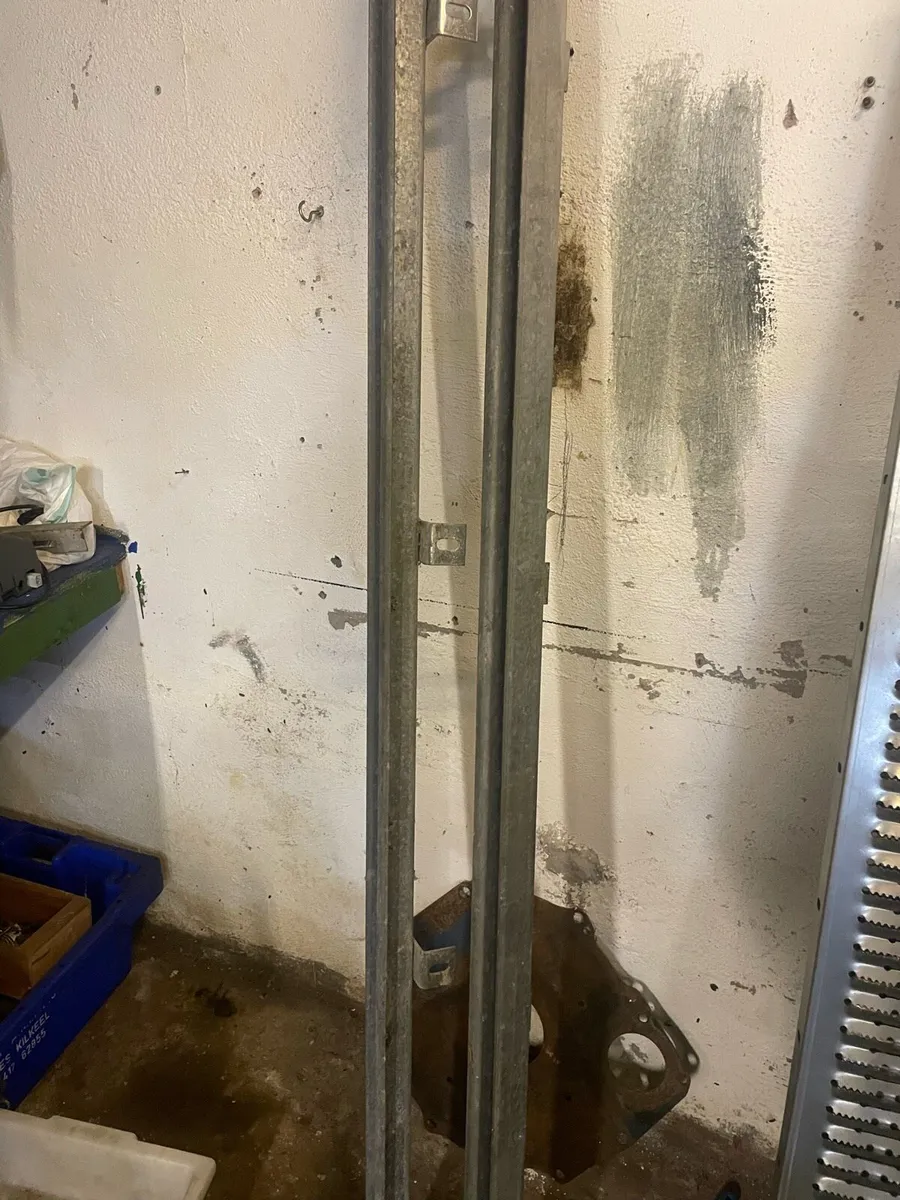 8ft Electric roller door - Image 3