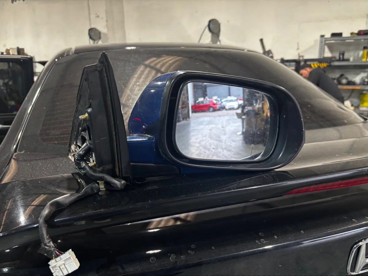Honda accord right mirror - Image 2