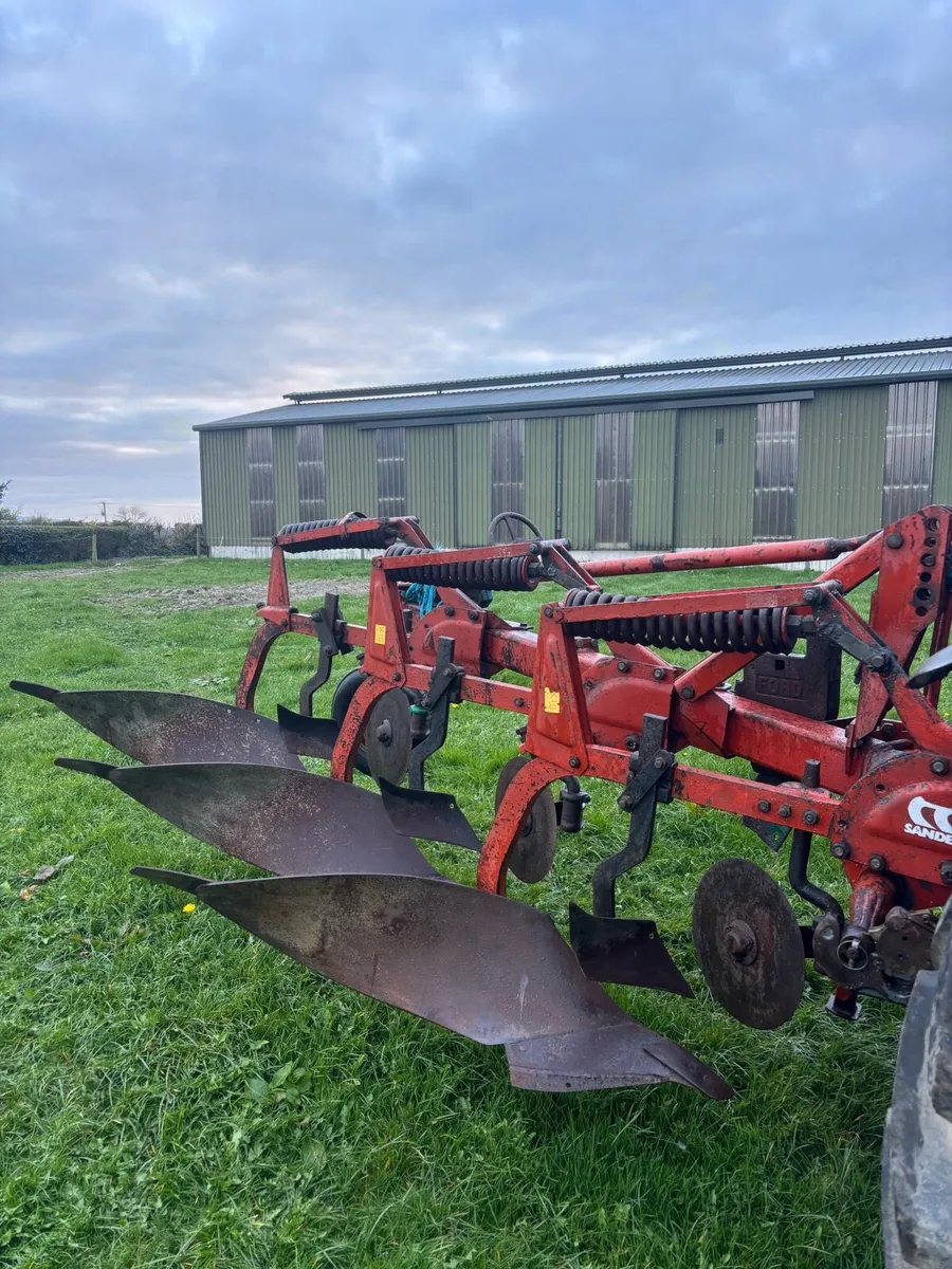 3 furrow sanderum plough - Image 1
